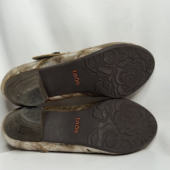 Taos Stunner Women's 6.5 Mary Jane Heels Antique Gold Leather Cap Toe Laser Cut - Picture 6 of 8